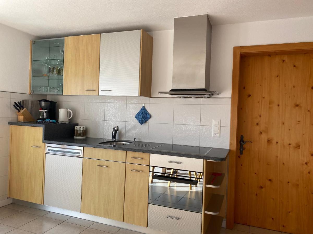Ferienwohnung In Tschlin Mit Panoramablick Exterior photo